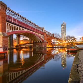 View,Of,Manchester,Tallest,Building,Beetham,Tower,,Reflecting,In,Manchester