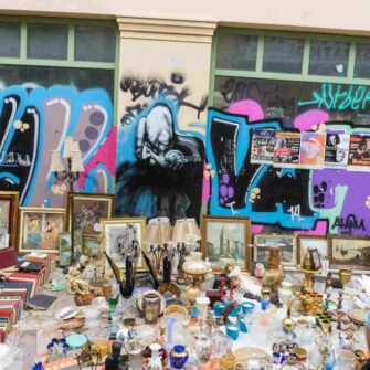 Brick-Lane-Market-london-books-explore-travel-sights-1-1024x683