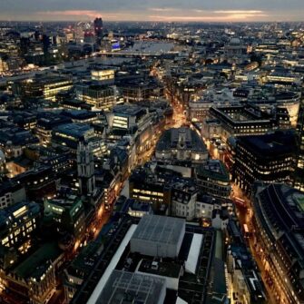 london-skyline-view-of-bank-st-paul-s_t20_go0Kjz-1024x768