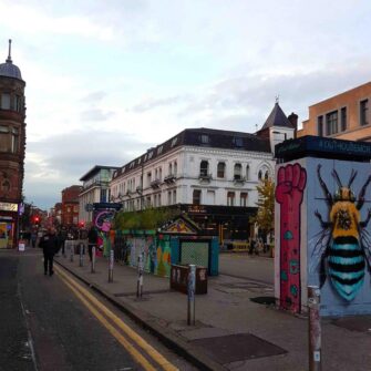 manchester-walk-industrial-history-explore-church-street-supercity-aparthotels-uk-travel-fun-art-history-street-art-stevenson-square-1024x937